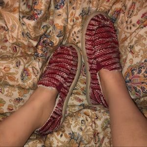 SOLD!! Red&White Fuzzy Sanuks